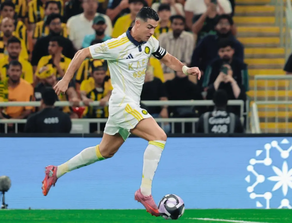 分钟后, cn, C罗在禁区 分钟后, cn, C罗在禁区