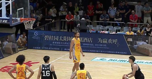 严重伤病的 严重伤病的