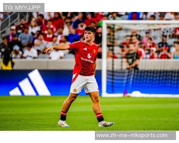 太阳报：曼联考虑下赛季把阿玛斯和维特克列入一线队阵型